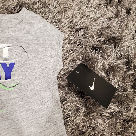 NWT Girl's Nike Tee size 24M - Picture 4 of 6